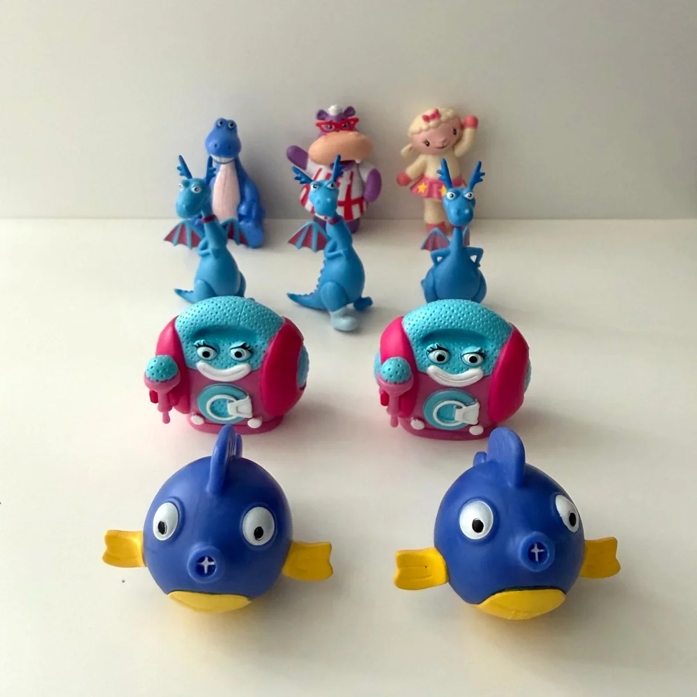 DISNEY JUNIOR Doc Mcstuffins Collectible Blind Bag Figured